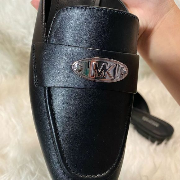 Michael Kors Flat Slip on leather shoes - Picture 9 of 11